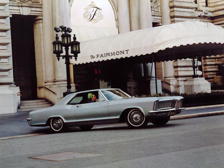  Buick Riviera GS 1965 года  (фото 2 из 8)